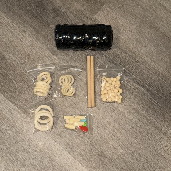 Macrame Kit - Picture 3 of 3